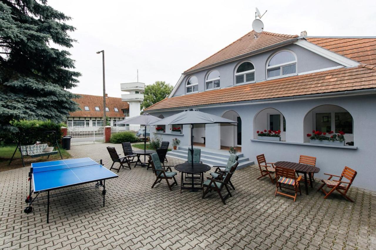 Alle Bed & Breakfast Keszthely Exterior photo